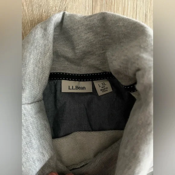 NWT L.L. Bean Women’s Sweatshirt Poncho Light Grey - Size L/XL - Picture 5 of 8